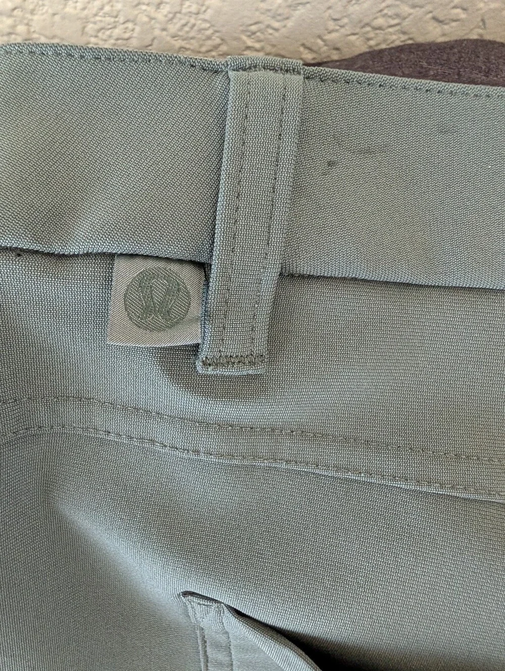 Lululemon Athletic Men's Green Stretch Chinos 35 Warpstene LM5AO1S